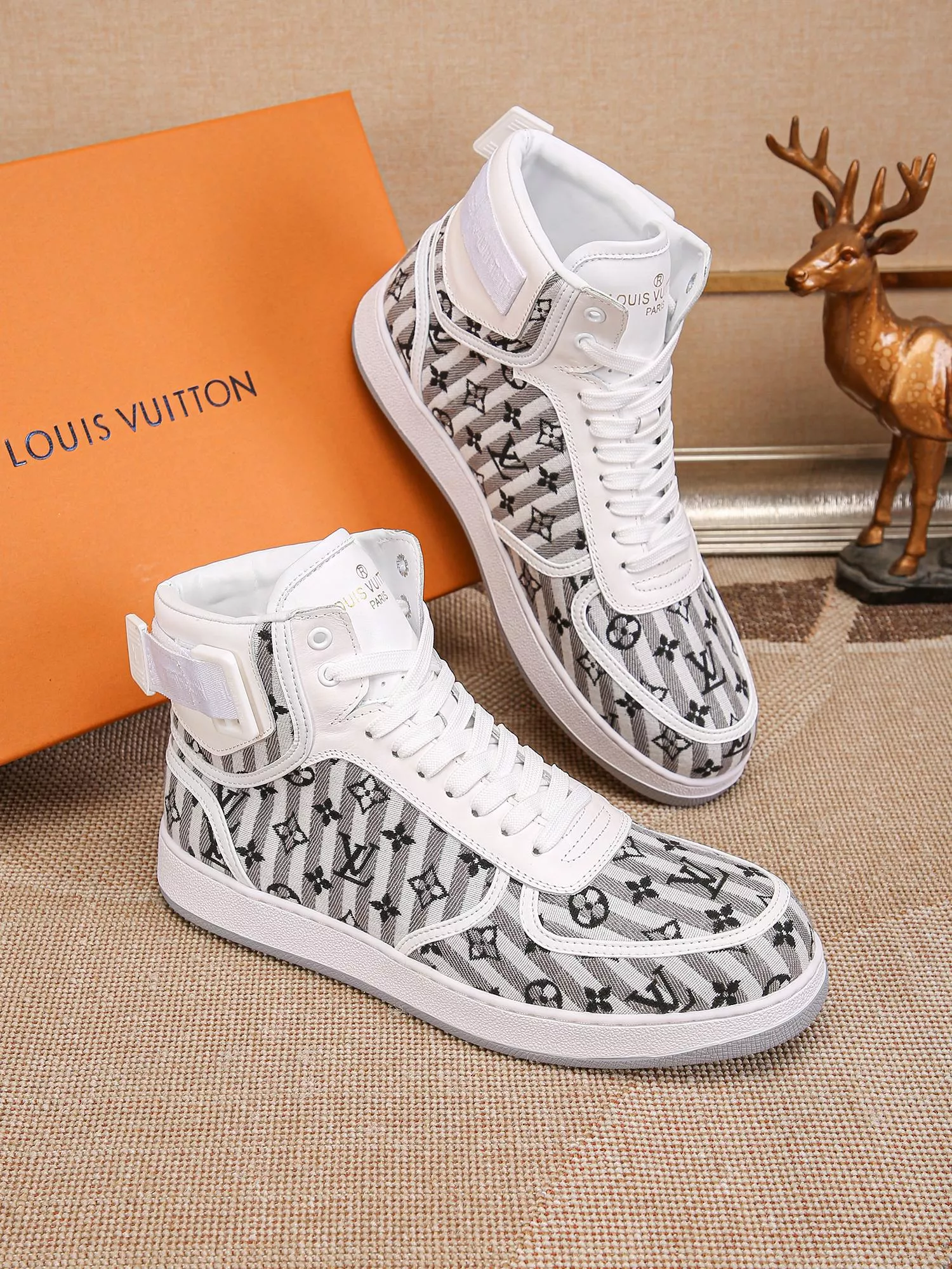 louis vuitton high tops chaussures pour homme s_12ba1b01